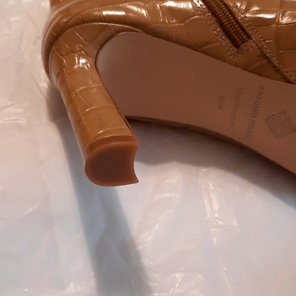 Blonde or light tan Antonio Melani boots size 10M crocodile leather - Picture 7 of 10